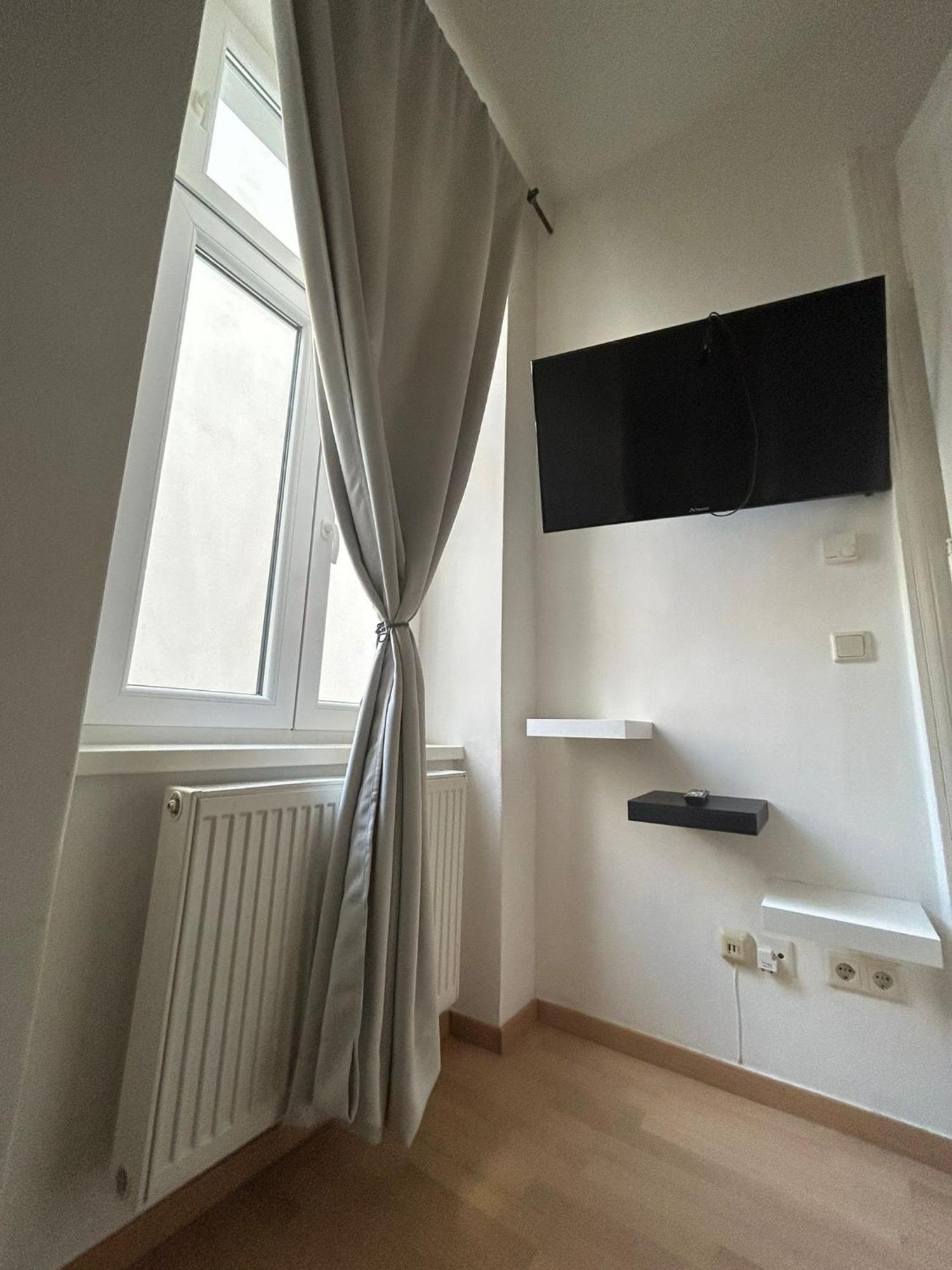 City Elegance Central Gem With Free Parking And Fast Internet 250 Mbits 维也纳 外观 照片
